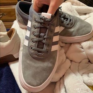 9 1/2 men's addidas shoes